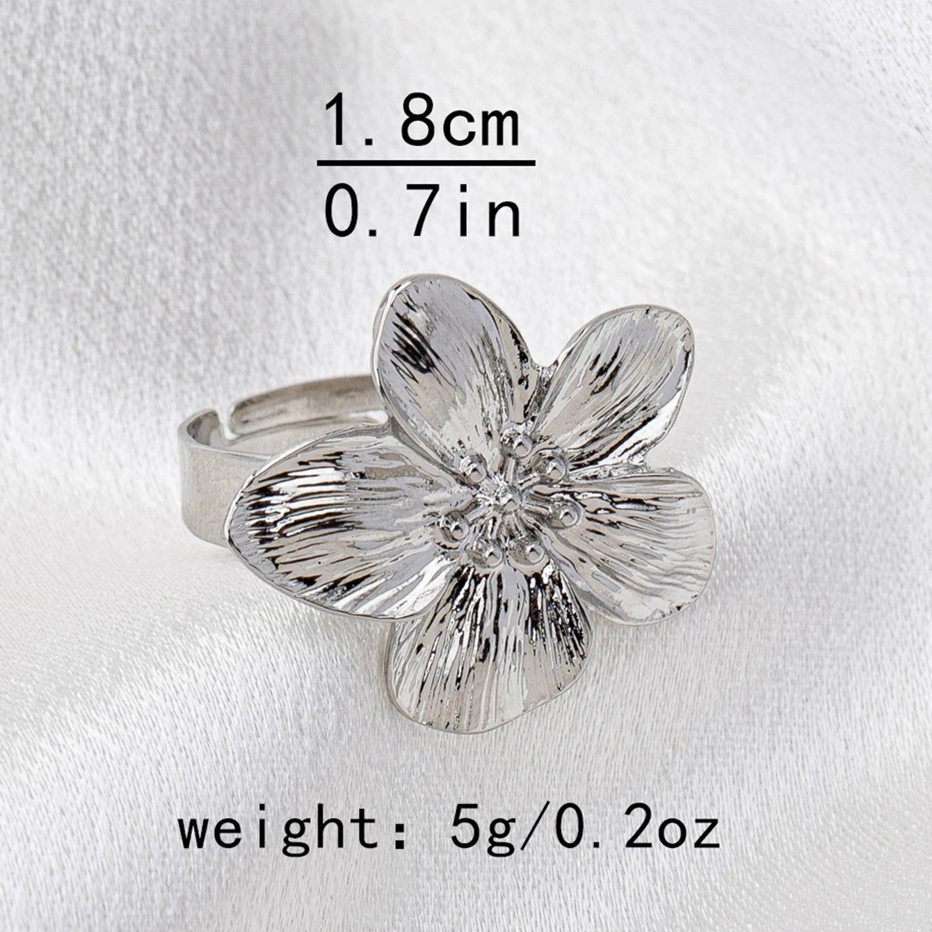 A Women's Ring