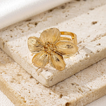 A Women's Ring