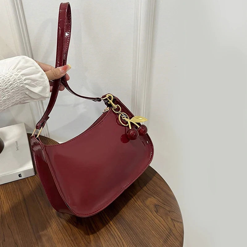 Versatile Fashion Underarm Bag